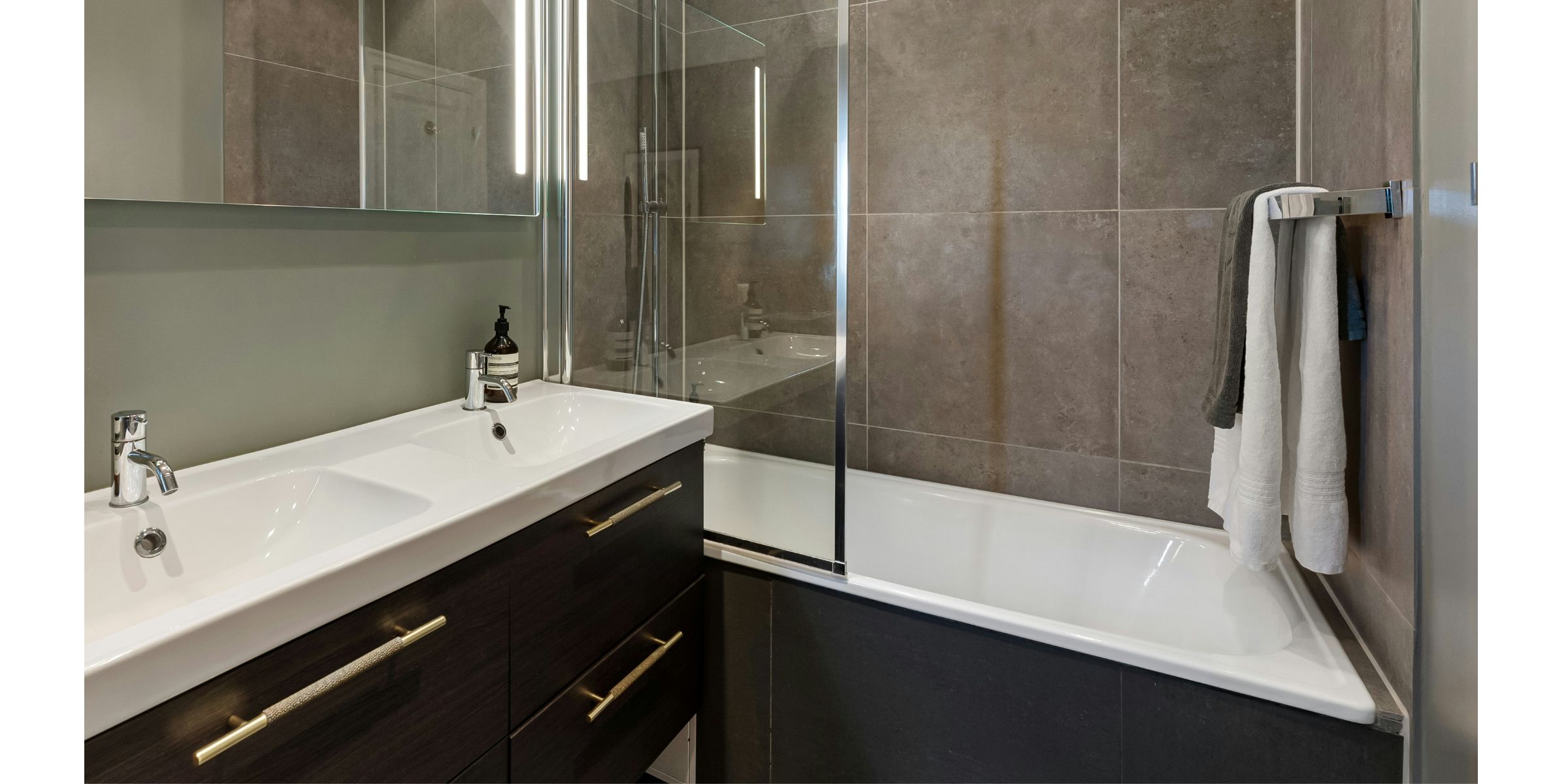 Rénovation professionnelle de surfaces sanitaires ResurFex
